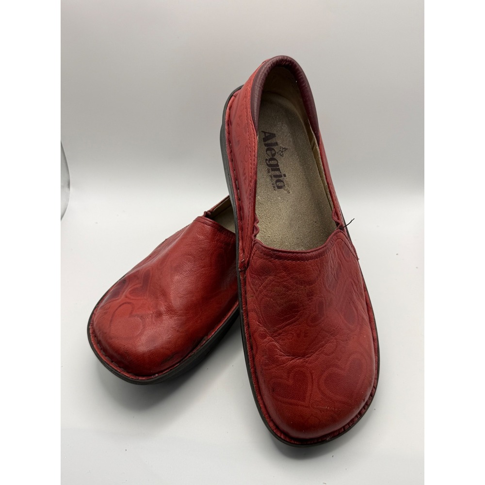 Alegria Red Leather Embossed Heart Slip On Loafers Rocker Shoes Womens 39 US 8.5